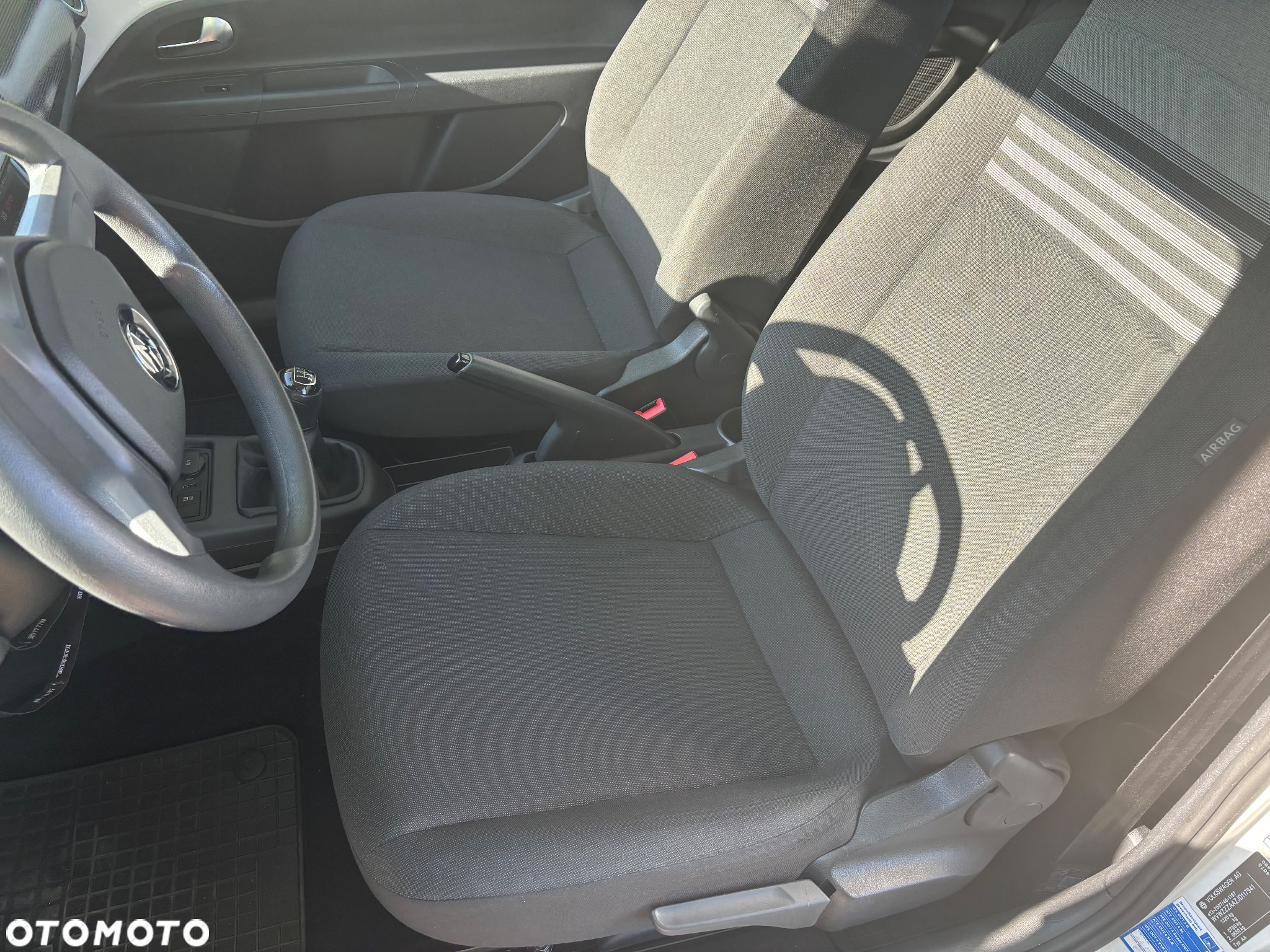 Volkswagen up! - 12