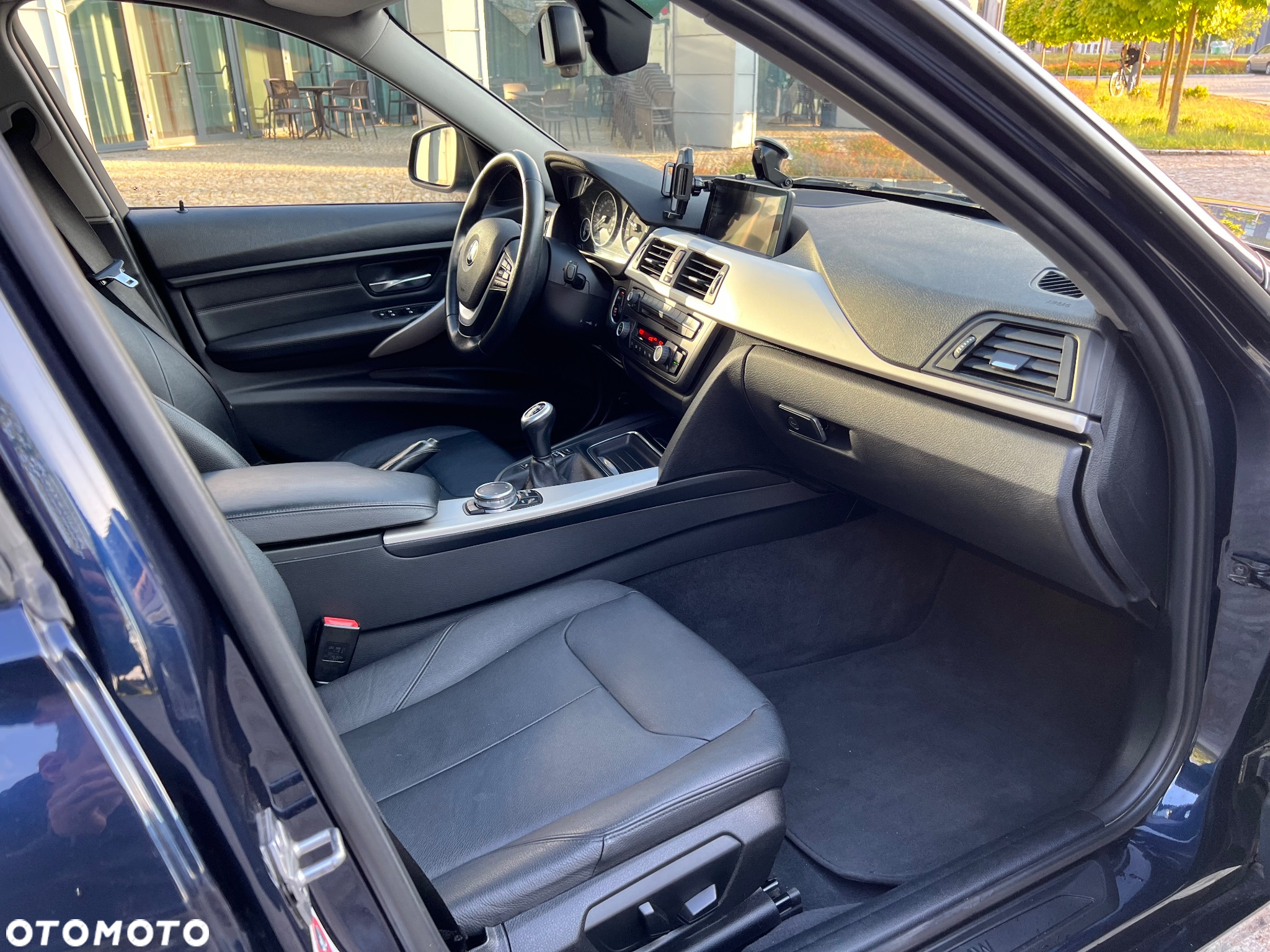 BMW Seria 3 320d Efficient Dynamics - 12