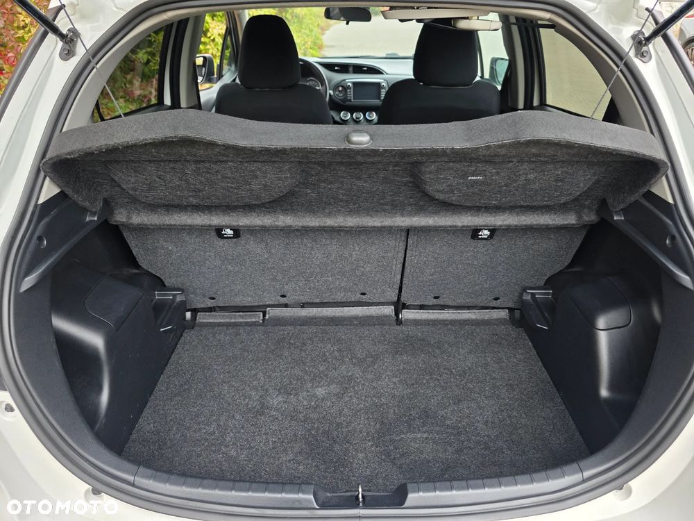 Toyota Yaris - 11