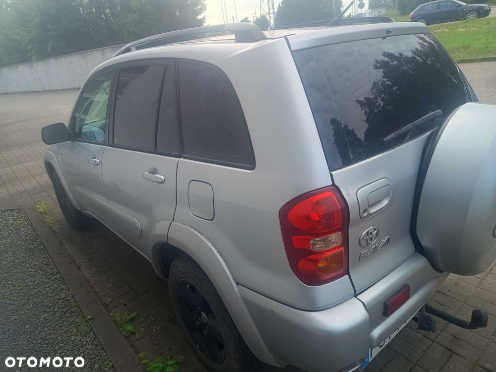 Toyota RAV4 - 4