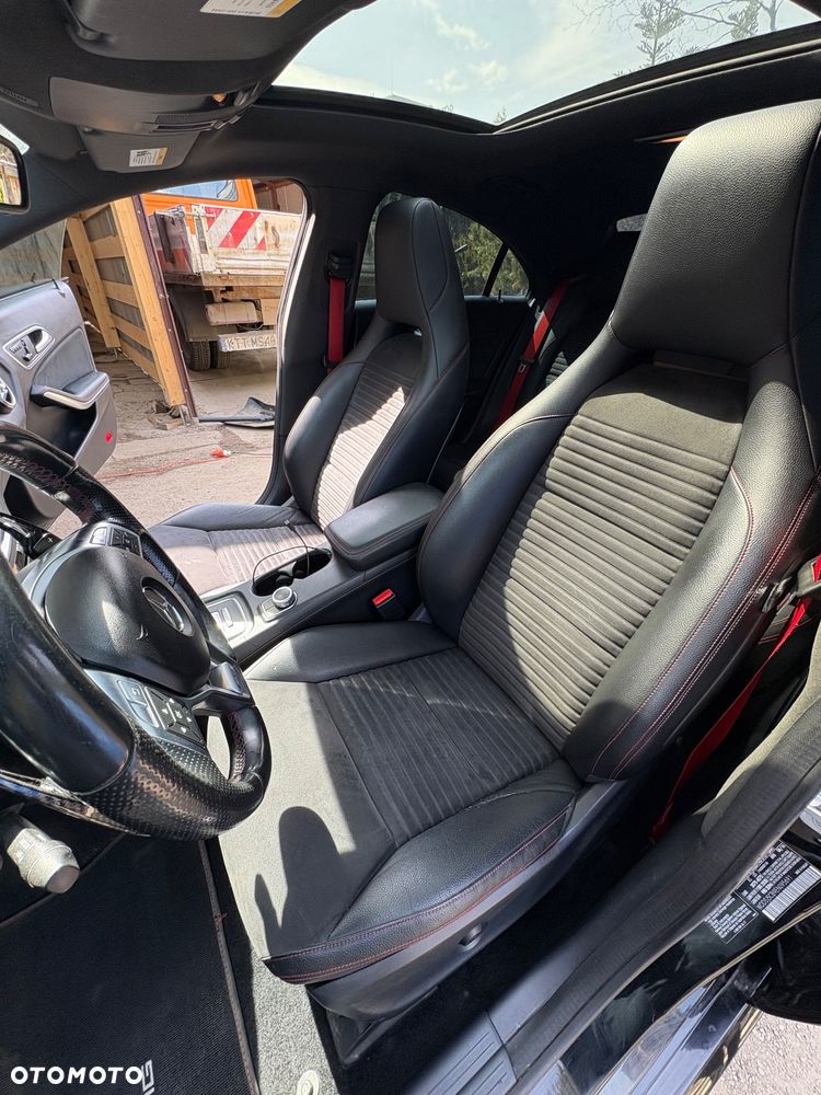 Mercedes-Benz CLA 45 AMG 4-Matic - 8