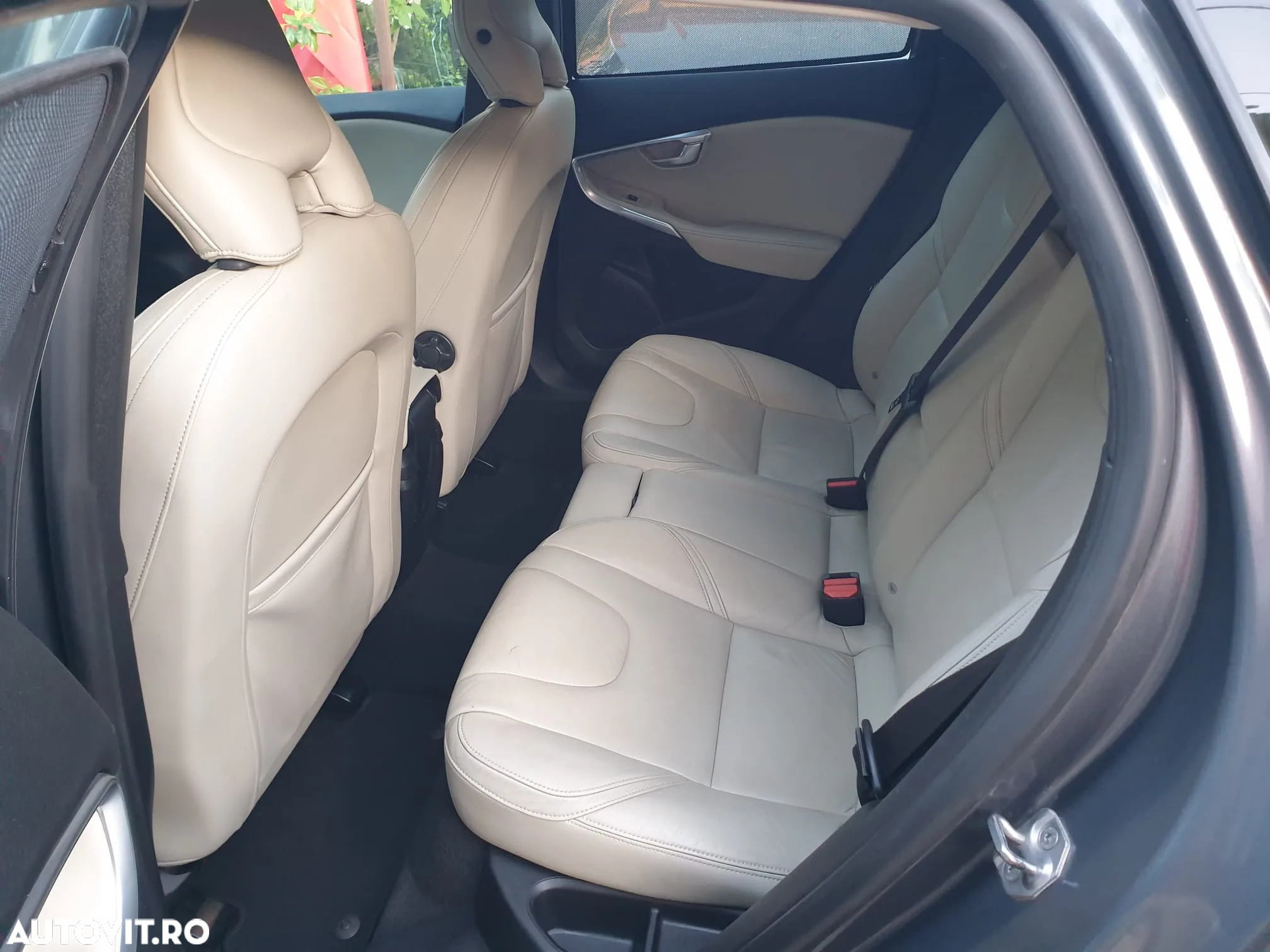 Volvo V40 - 20