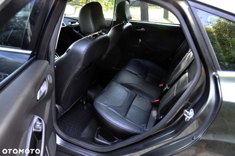 Ford Focus - 28