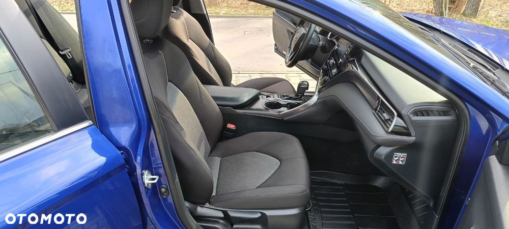 Toyota Camry 2.5 Hybrid Comfort CVT - 9