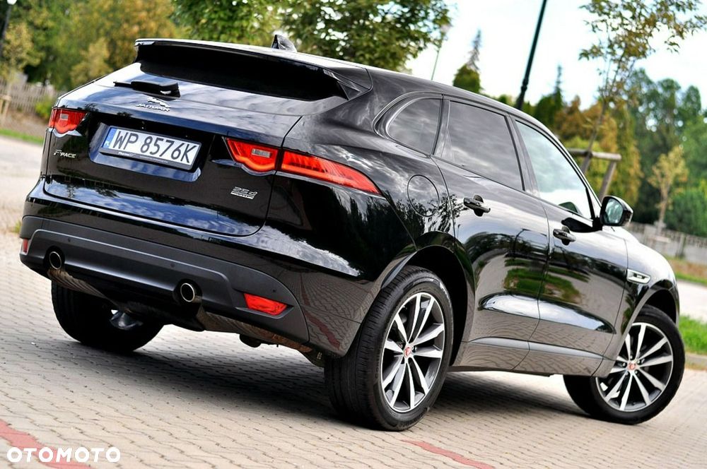 Jaguar F-Pace 2.0 i4D AWD R-Sport - 34