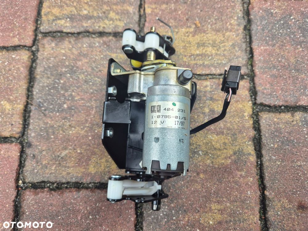 mechanizm silniczek zaglowka prawy tyl mercedes cl 140 coupe - 3