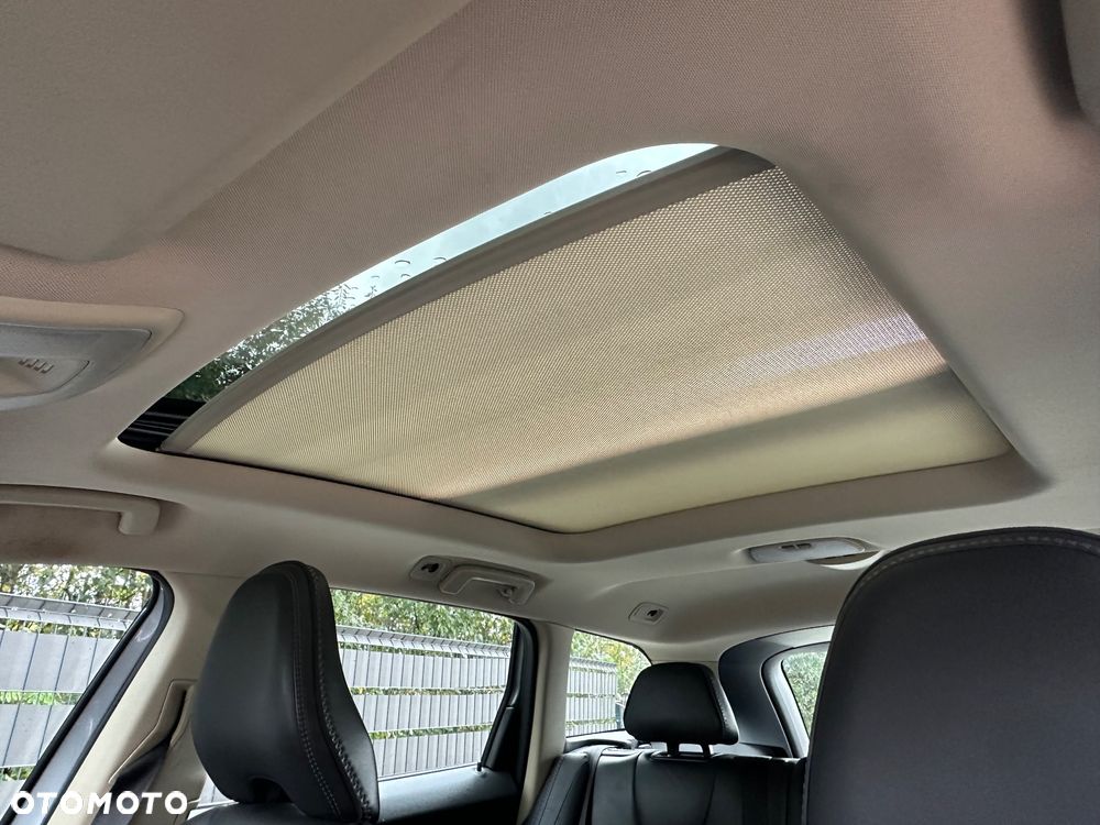 Volvo XC 60 D3 Ocean Race - 23