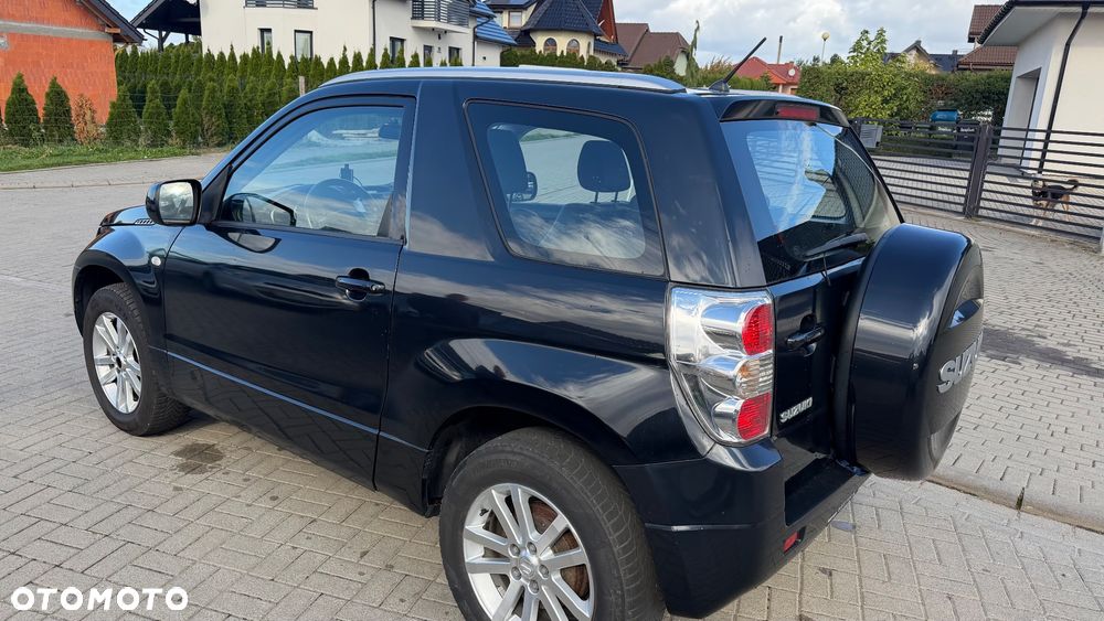Suzuki Grand Vitara 1.6 Club - 13