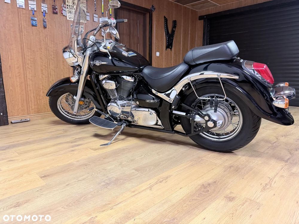 Suzuki Boulevard - 4