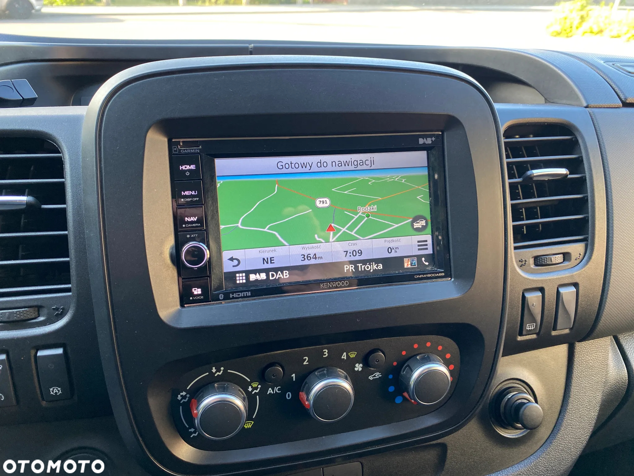 Renault Trafic 2.0 Doka 6 Osobowa Samochód Ciężarowy N1 Rejestracja 11.2021r - 25