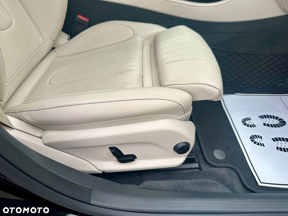 Mercedes-Benz CLS 350 9G-TRONIC AMG Line - 18