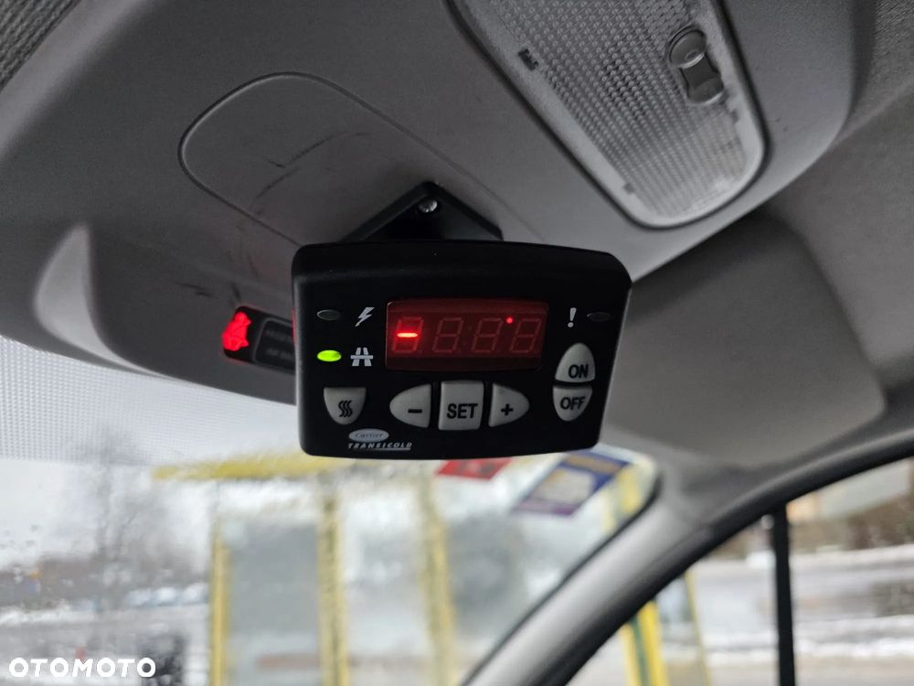 Opel Vivaro Chłodnia - 11