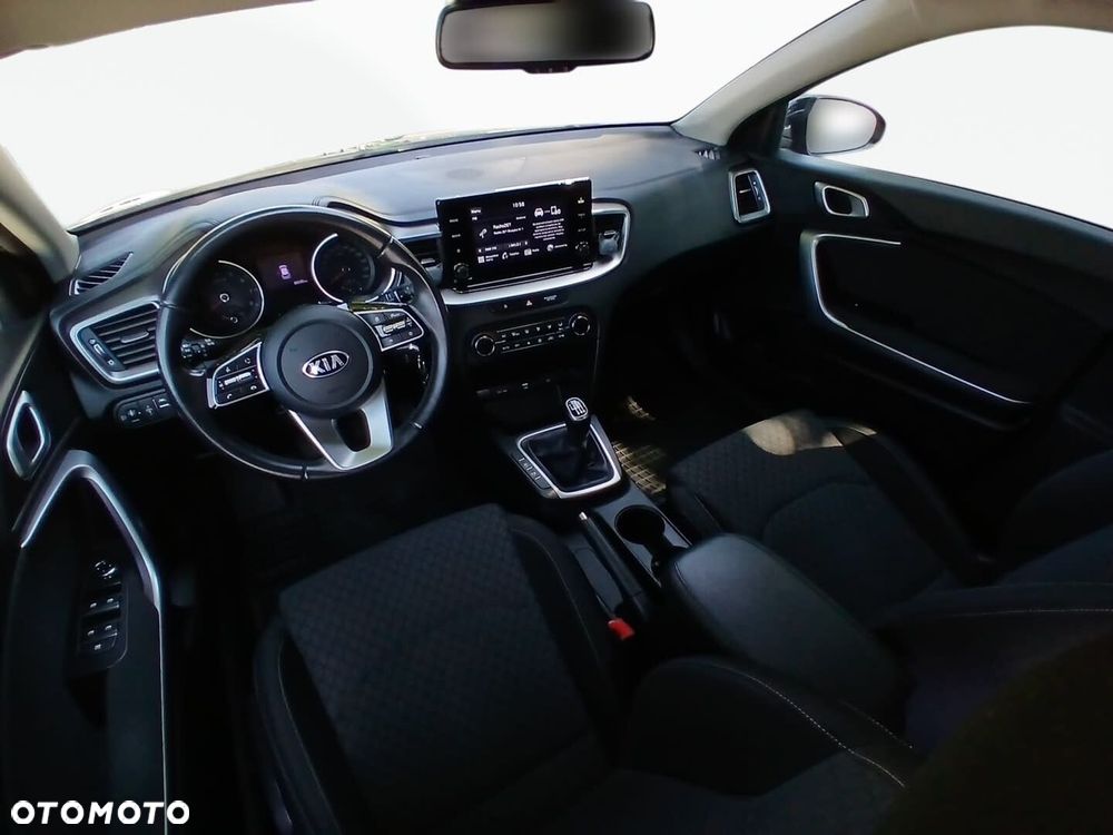 Kia Ceed 1.4 T-GDI M - 32