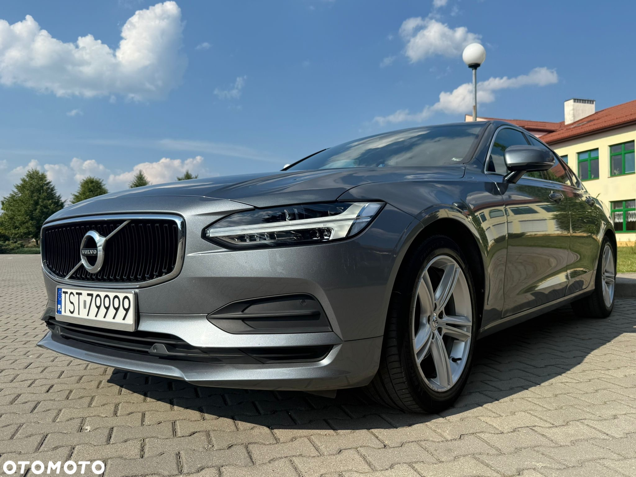 Volvo S90 D4 Momentum - 16