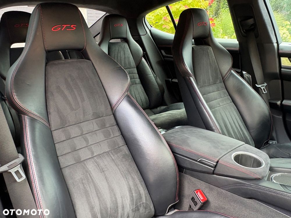 Porsche Panamera 4S - 18