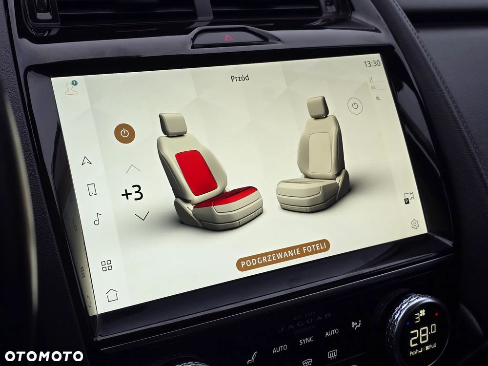 Jaguar E-Pace P160 R-Dynamic S - 29