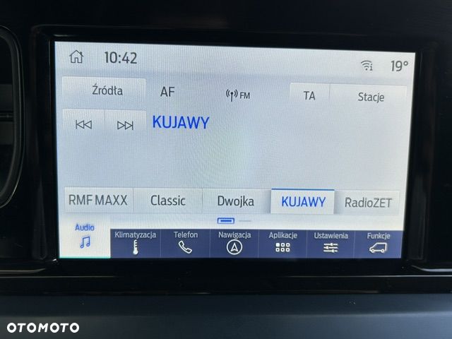 Ford Transit Courier - 29