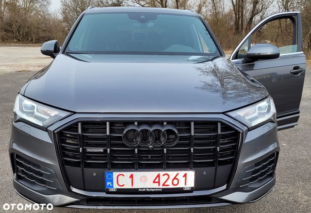 Audi Q7 - 1