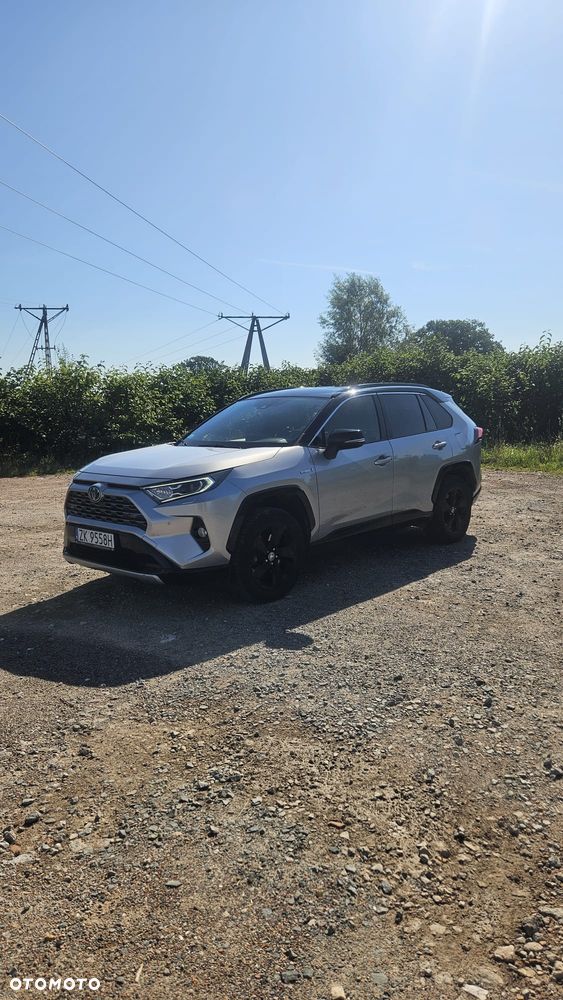 Toyota RAV4 - 1