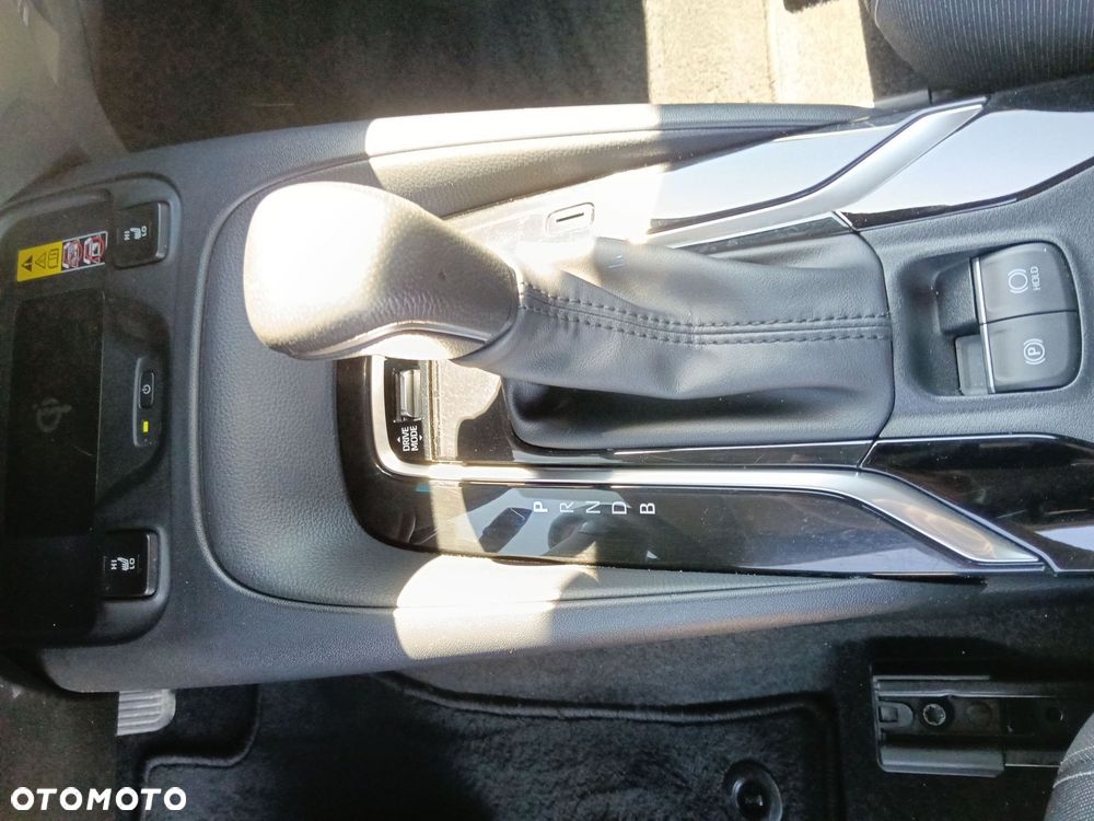 Toyota Corolla 1.8 Hybrid Comfort - 22