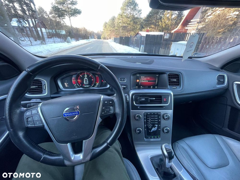 Volvo V60 D4 Drive-E Summum - 2