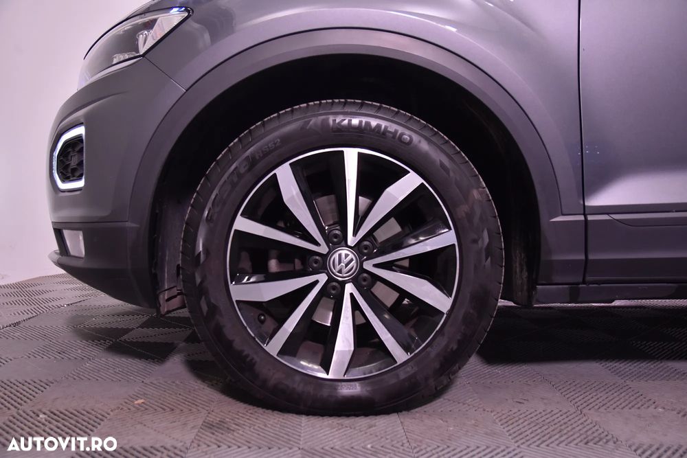 Volkswagen T-ROC - 13