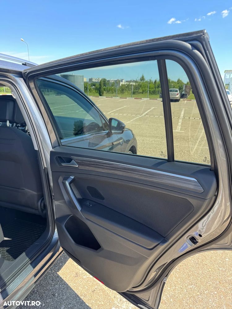 Volkswagen Tiguan 2.0 TDI SCR DSG 4Motion Elegance - 17