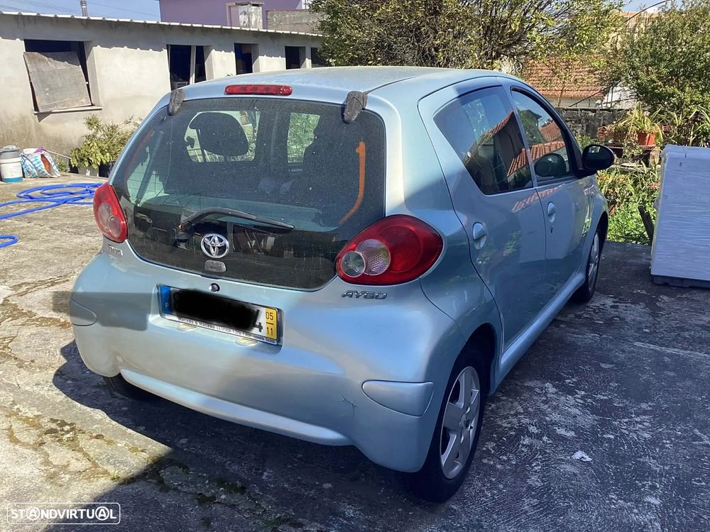 Toyota Aygo 1.0 Plus Sport Pack - 3