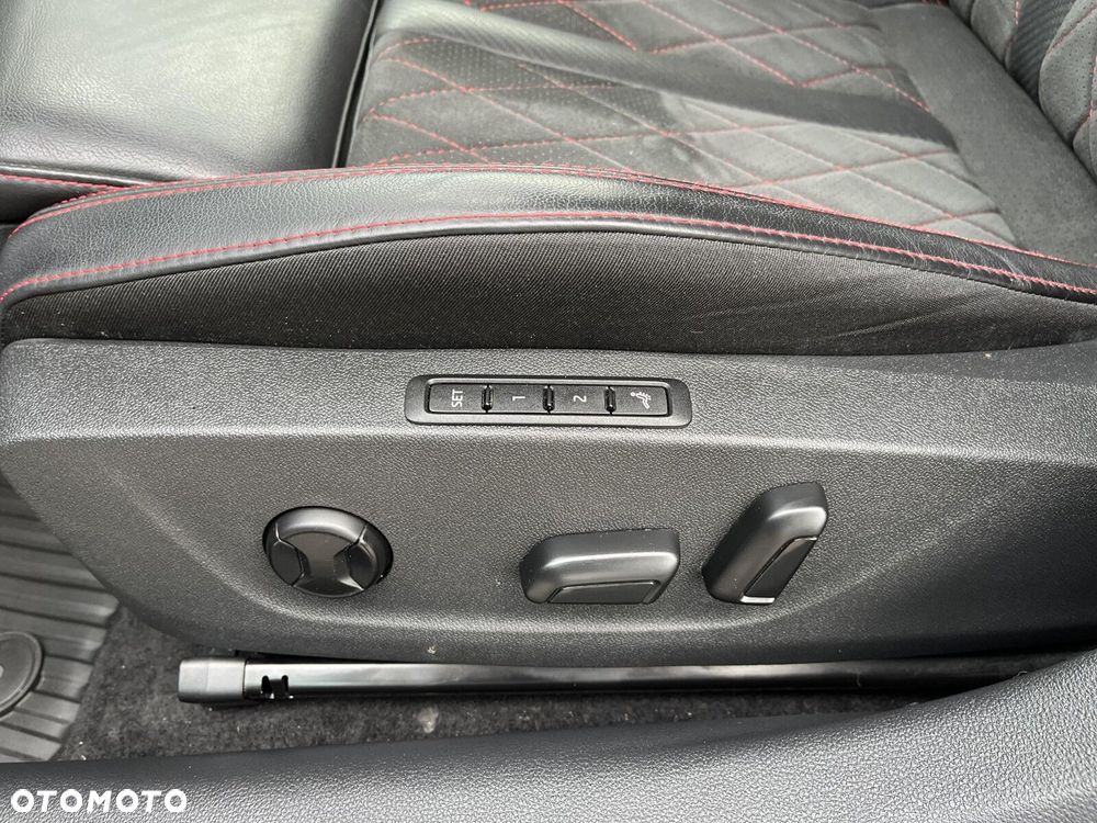 Skoda Octavia 2.0 TDI 4x4 RS DSG - 22