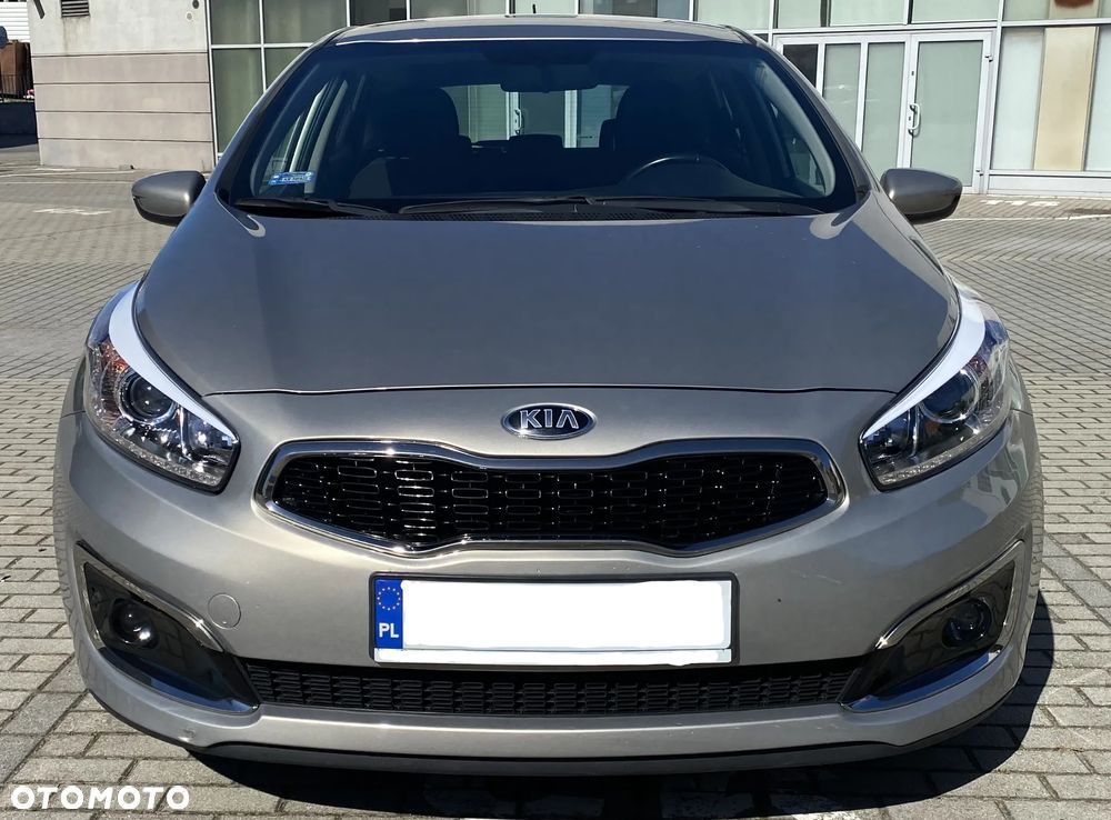 Kia Ceed Cee'd 1.6 CRDi L DCT - 3