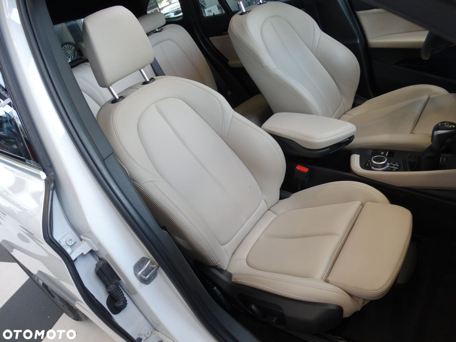 BMW X1 - 16