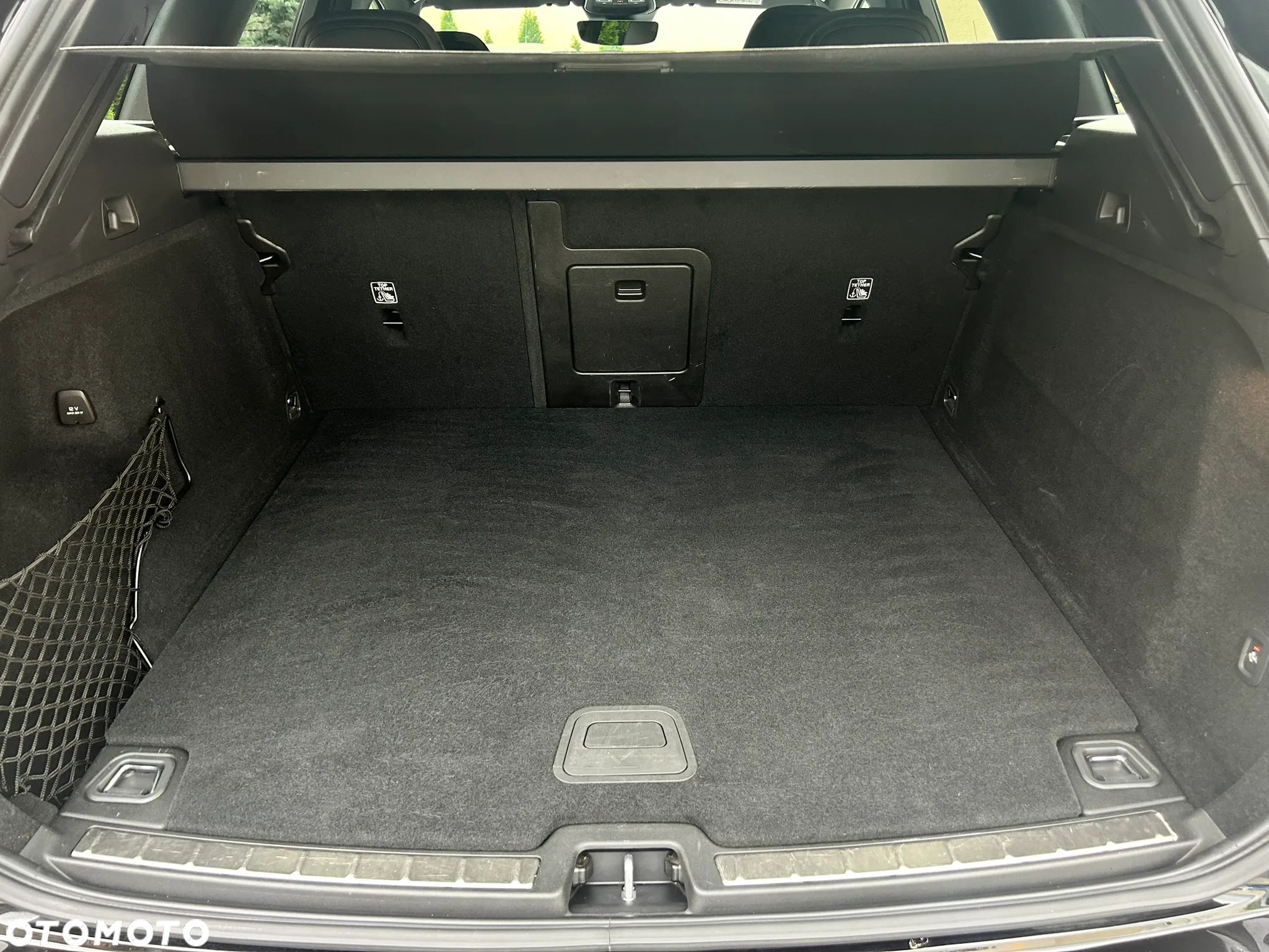 Volvo XC 60 B4 D AWD Plus Dark - 31