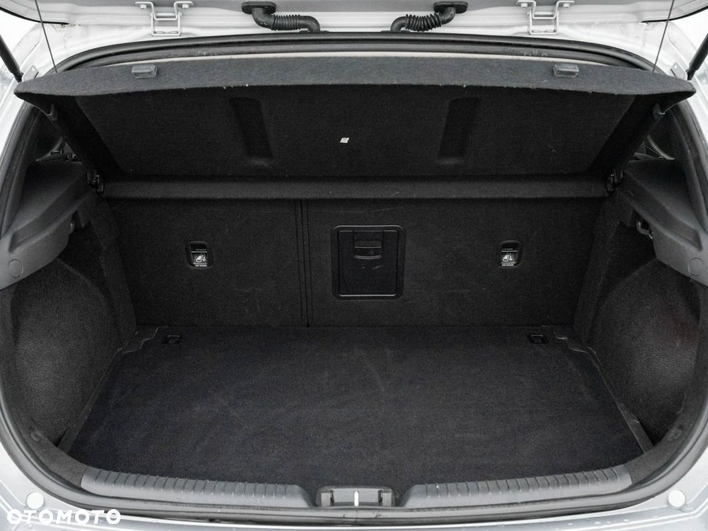 Hyundai i30 1.5 DPI Smart - 25