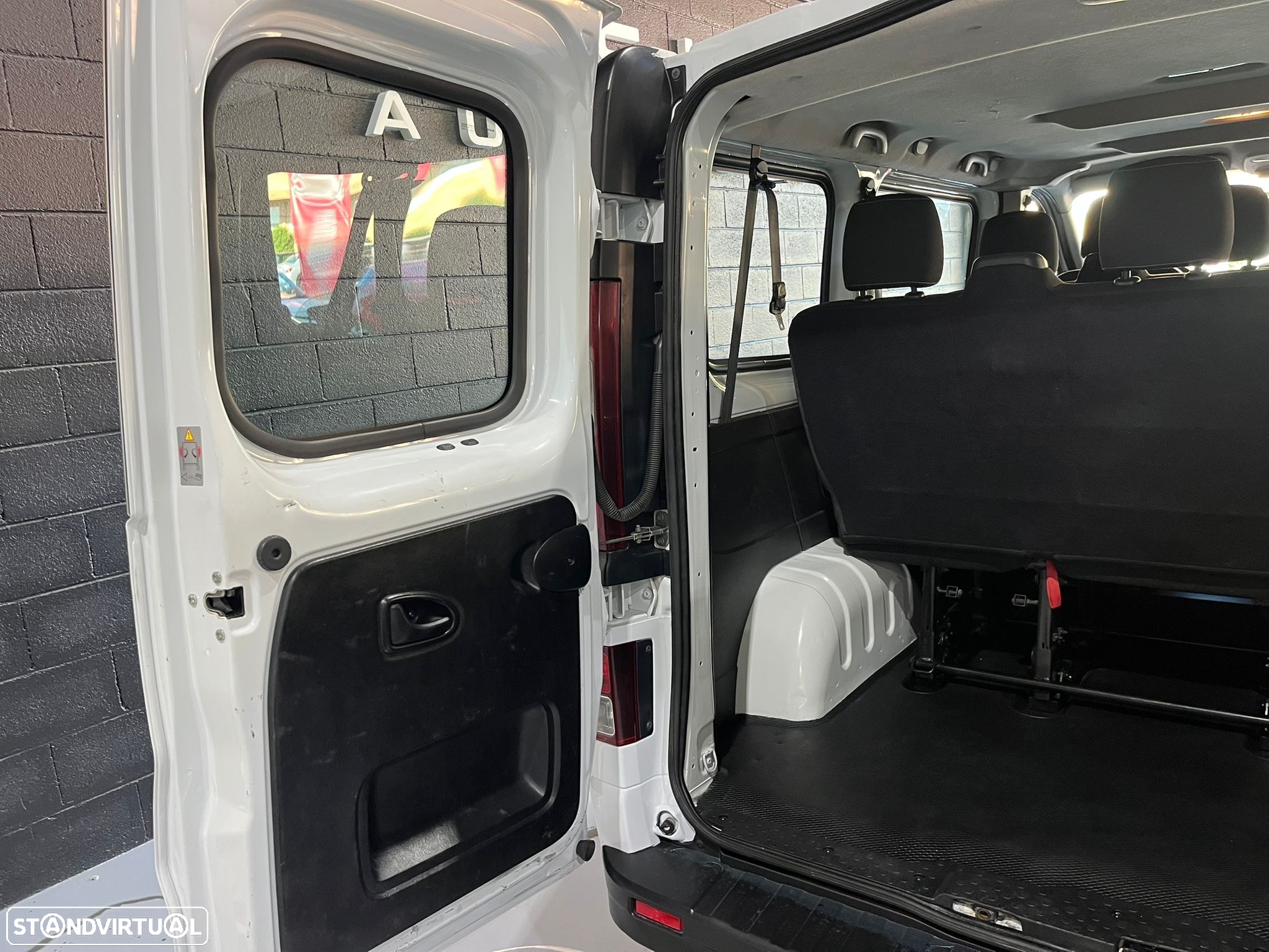 Opel Vivaro 1.6 CDTi L2H1 2.9T Sport 9L S/S - 25