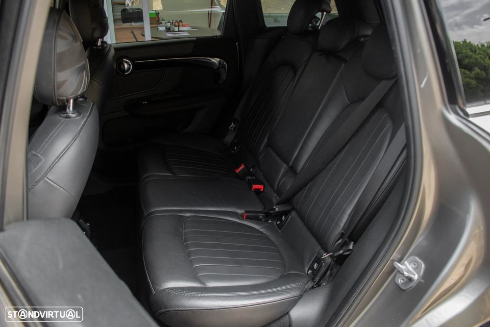 MINI Countryman Cooper SE ALL4 Auto - 29