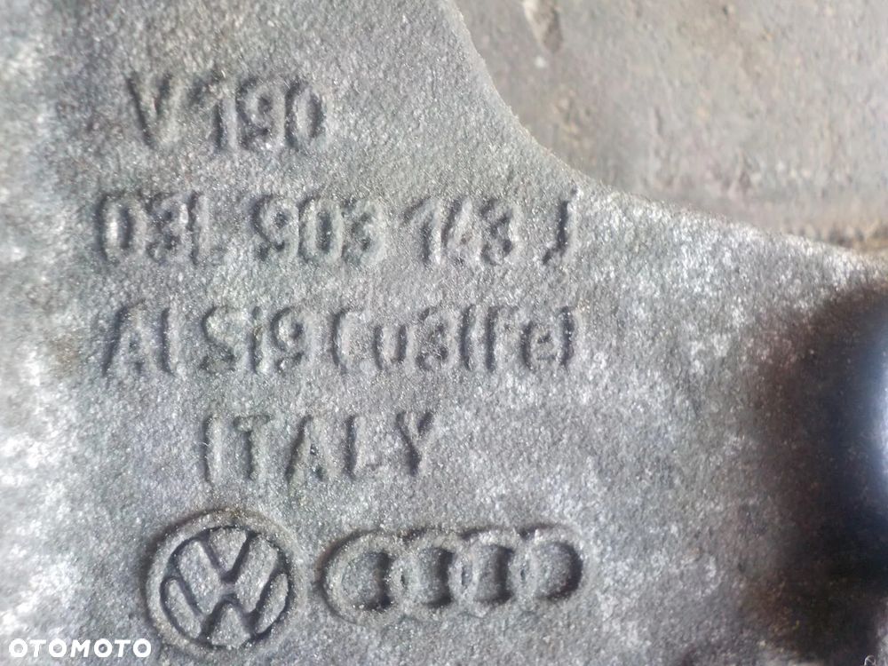 VW T5 2.0 TDI ŁAPA UCHWYT SILNIKA 03L903143J - 3