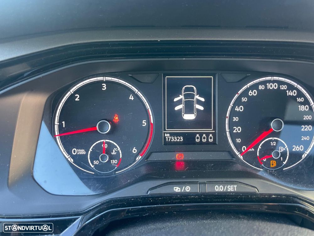 VW Polo 1.6 TDI Highline - 14
