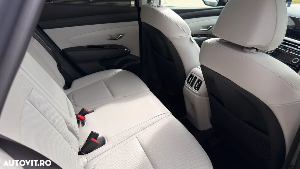 Hyundai Tucson 1.6 l 239 CP 4WD 6AT HEV Luxury - 13