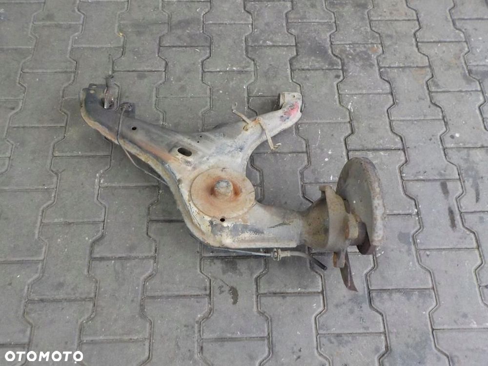 VW T4 96-03 WAHACZ PRAWY TYŁ TYLNY