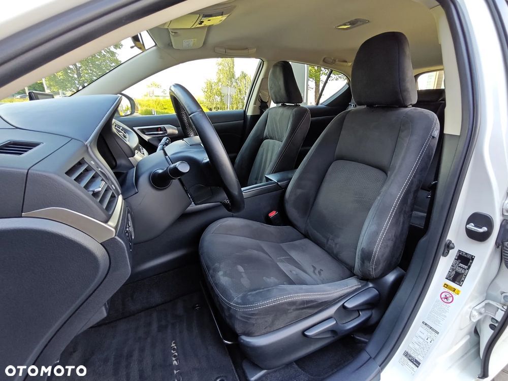 Lexus CT 200h Elegance EU6 - 11