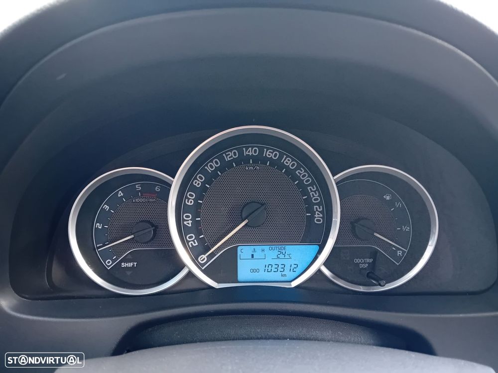 Toyota Auris Touring Sports 1.4 D-4D Com+P.Sport +Navi - 18