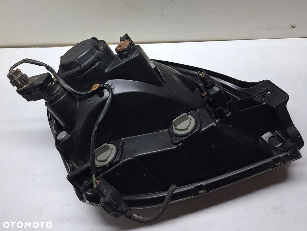 LAMPA PRZEDNIA LEWA -HYUNDAI TUCSON -2004-10 ROK / EUROPA - 3