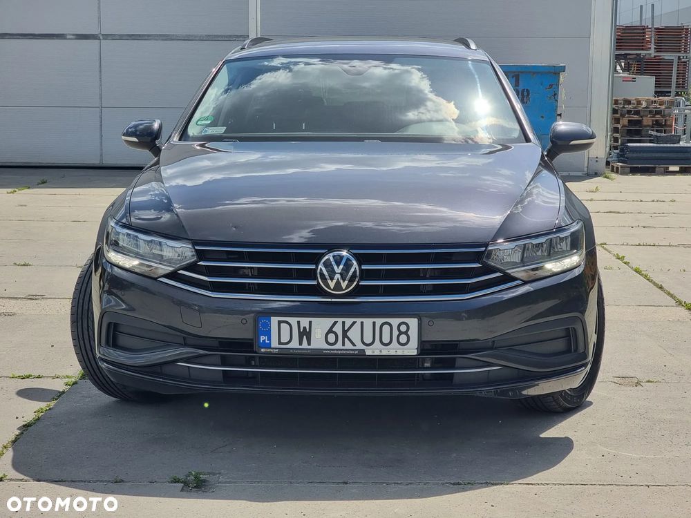 Volkswagen Passat 2.0 TSI Business DSG - 2
