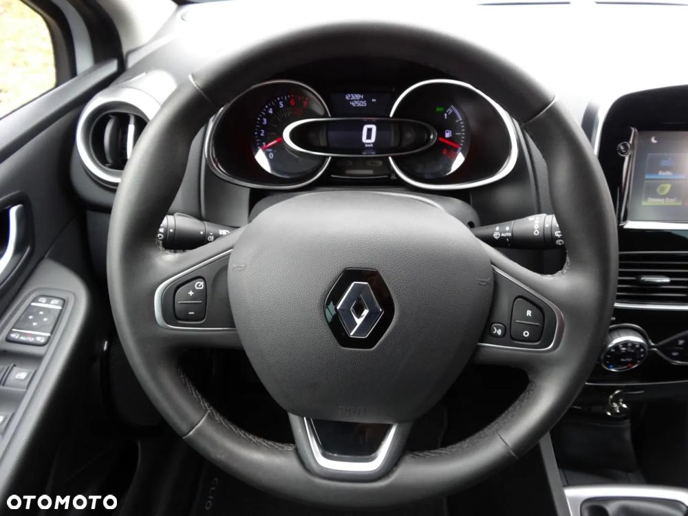 Renault Clio 0.9 TCe Limited - 23