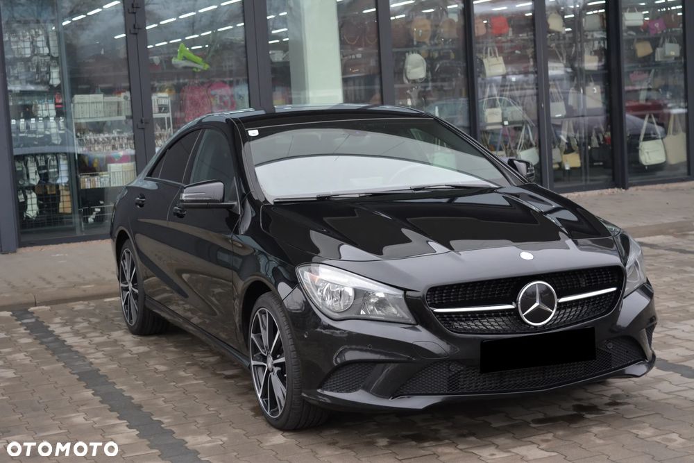 Mercedes-Benz CLA 180 7G-DCT StreetStyle - 11