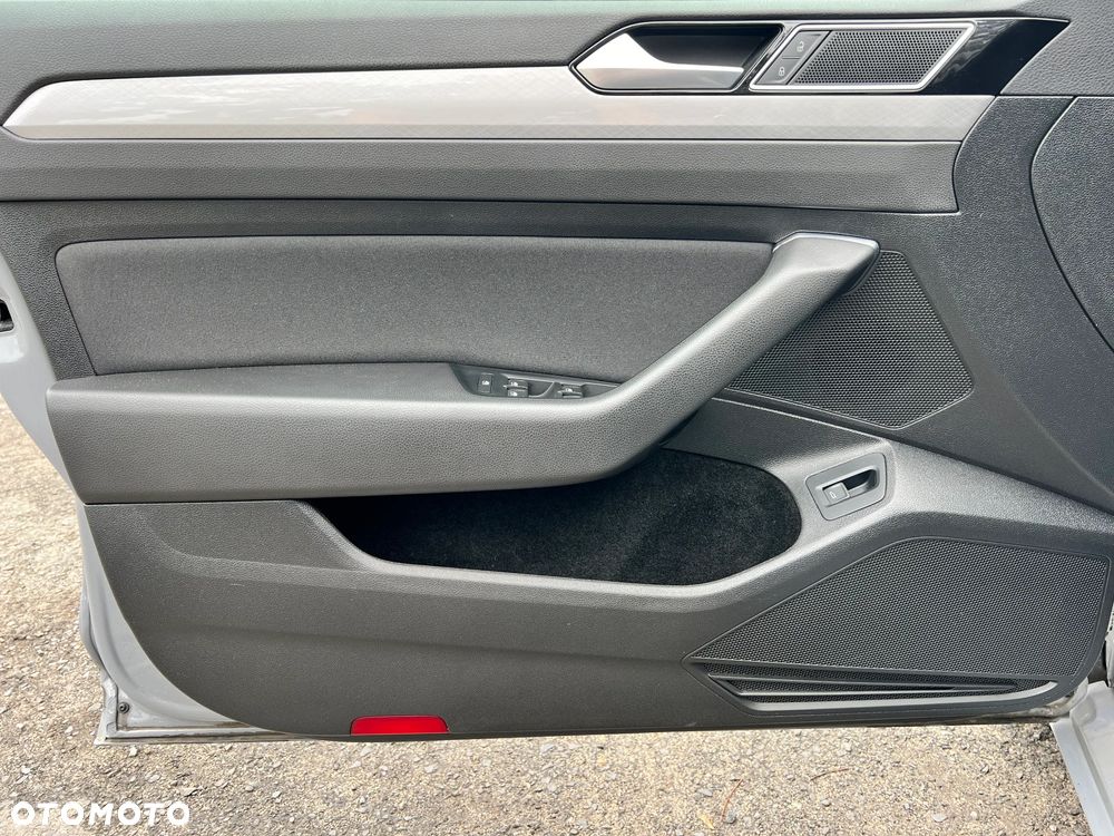 Volkswagen Passat 1.5 TSI EVO Business DSG - 8