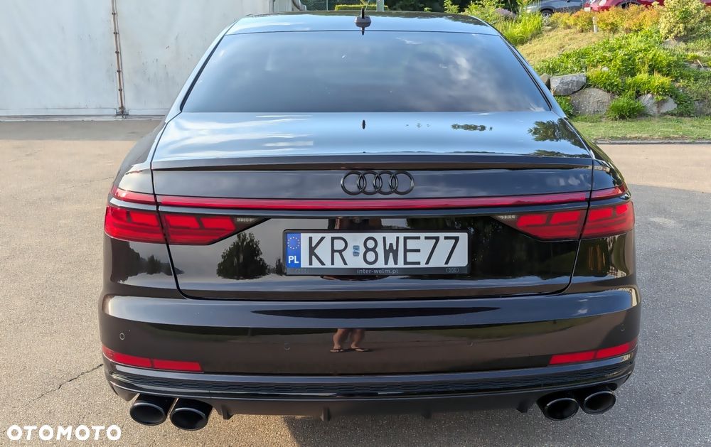 Audi S8 - 5