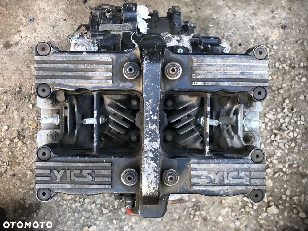 Yamaha XJ 750 Silnik - 2