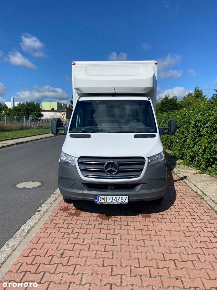 Mercedes-Benz Sprinter - 2