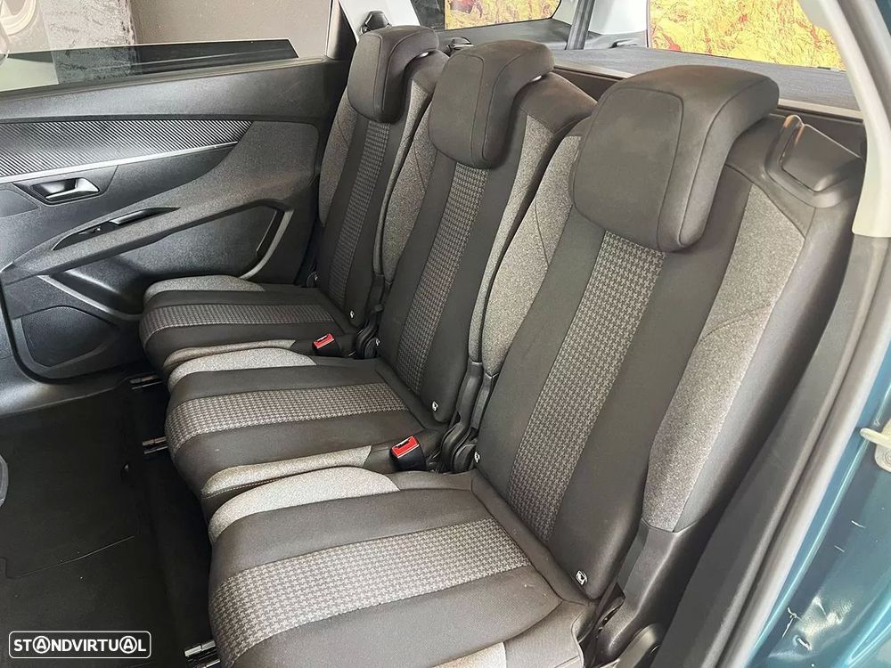 Peugeot 5008 1.5 BlueHDi Active Pack EAT8 - 23